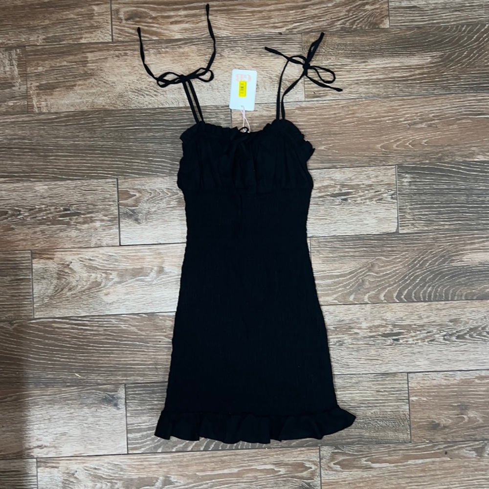 NWT Gianni BinI black smocked dress
